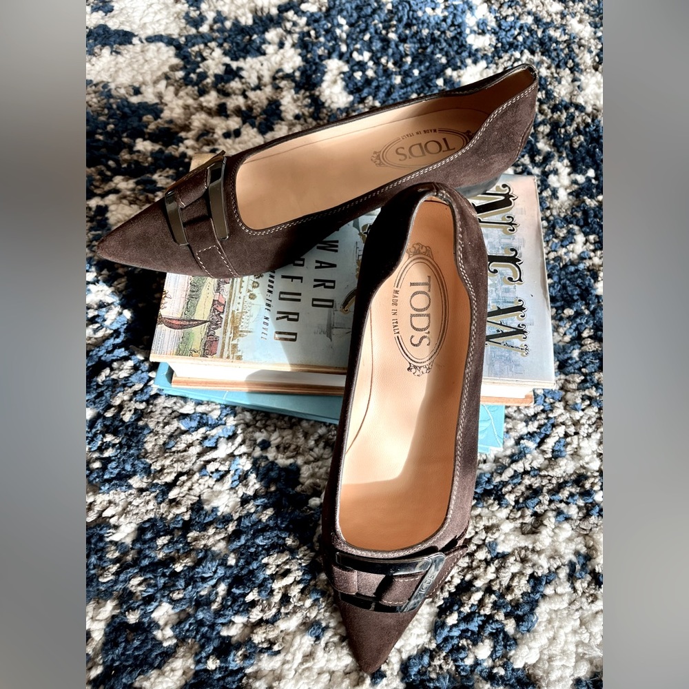 Tod’s suedes pointed toe ballerina flats size 8.5